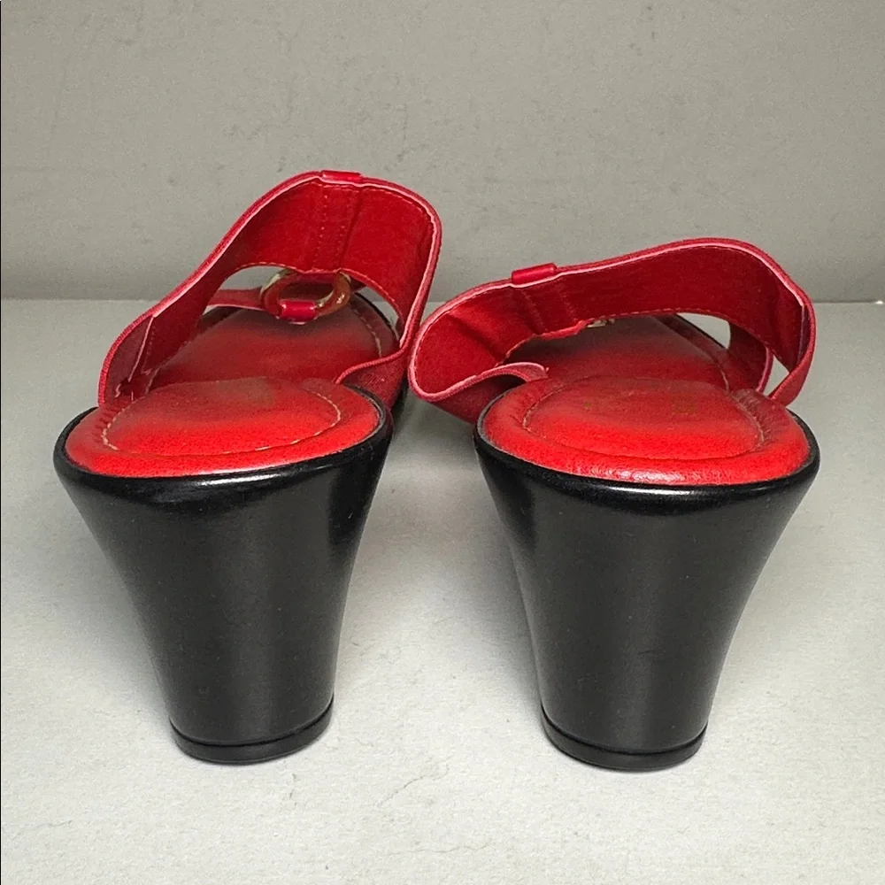 Tuscany New Red Patent Women Sandals - Picture 7 of 9